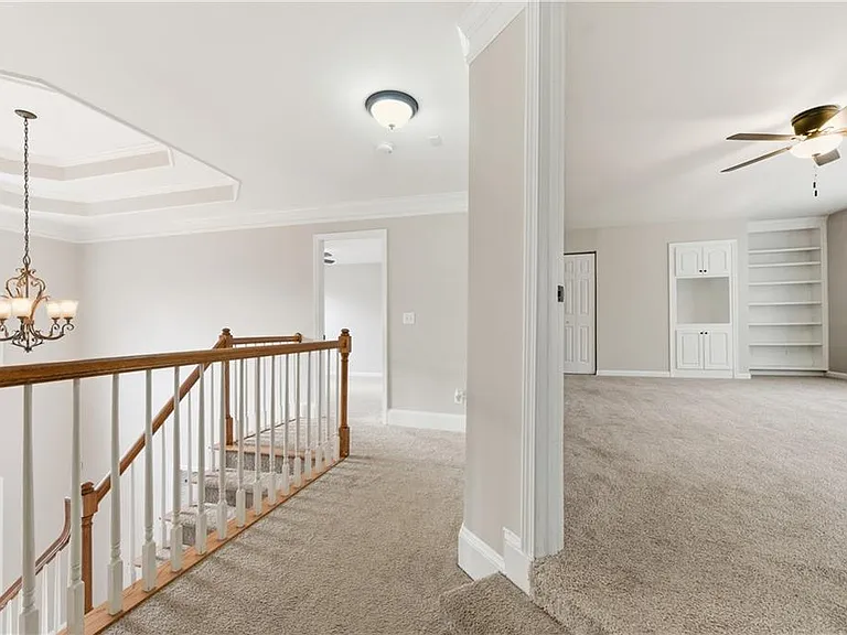 2570 Wood Creek Ct — Photo 28