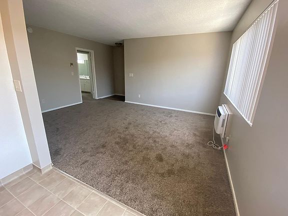 4th image of 6031 Greenleaf Ave
