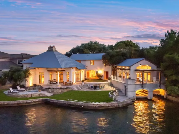 110 Applehead Island Dr, Horseshoe Bay, TX 78657