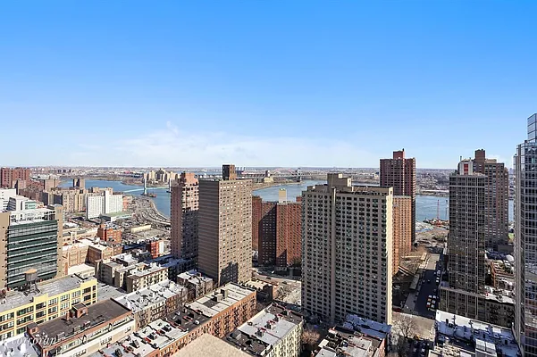 Rented by Corcoran | media 14