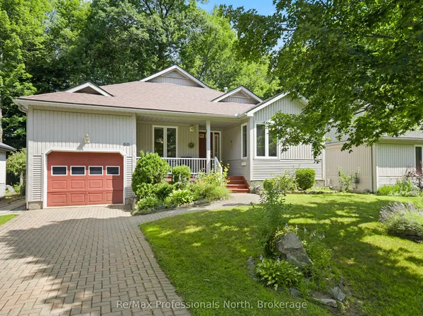 60 Pineridge Gate, Gravenhurst, ON P1P 1Y4