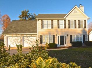 5512 Cornerstaff Dr, Greensboro, NC 27407
