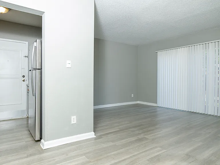 1834 John Calvin Ave #11 — Photo 10