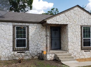 3030 Arizona Ave, Dallas, TX 75216
