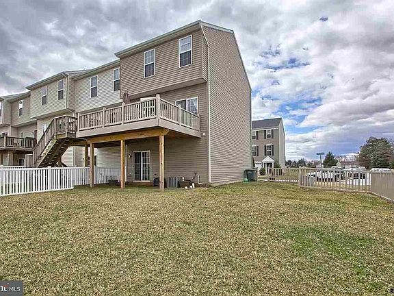 3rd image of 4096 Majestic Ct