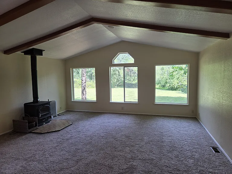 10700 NE Stevenson Rd — Photo 8