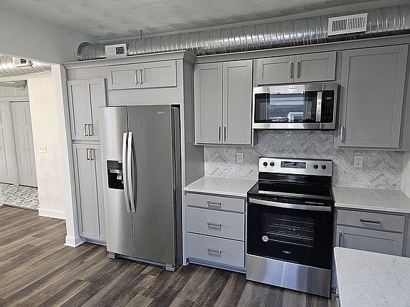 4th image of 627 Graydon Ave APT 2