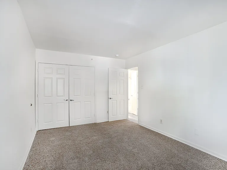 Highland Terrace Apartments — Photo 15