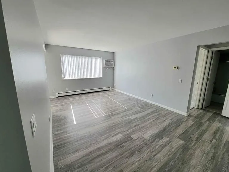 235 S Nelson St — Photo 4