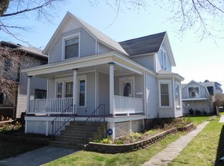 913 State St, Saint Joseph, MI 49085
