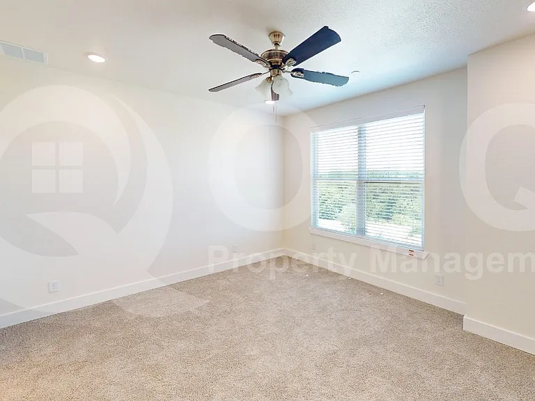 277 Mule Deer Mews — Photo 15