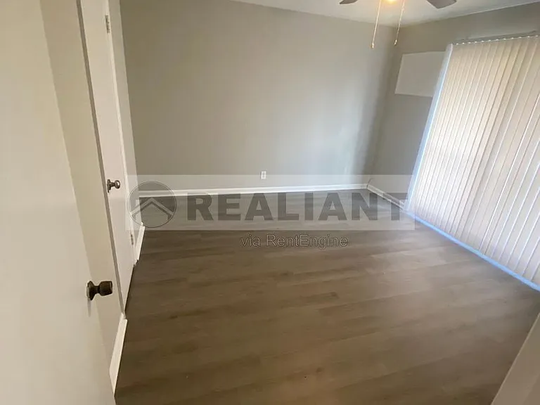 1708 Jennifer Road — Photo 15