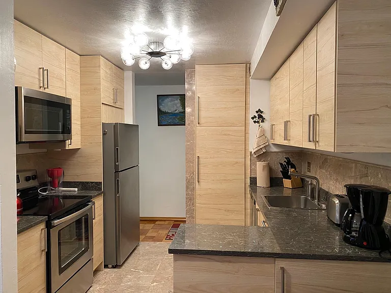Stainless still appliances
