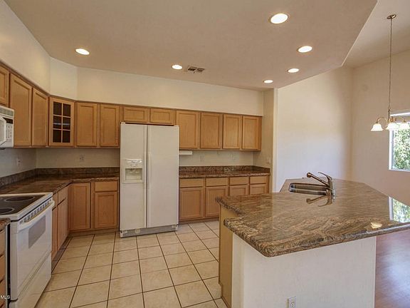 3rd image of 8634 N Johnny Miller Dr