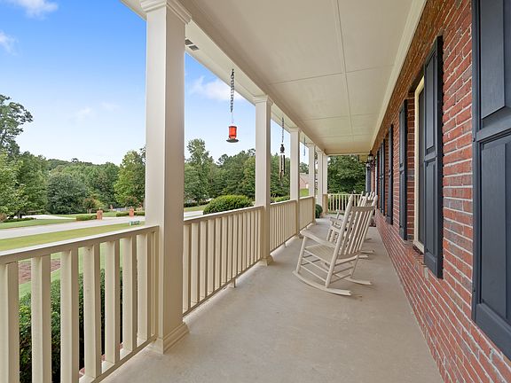 2nd image of 609 Clearwater Ct