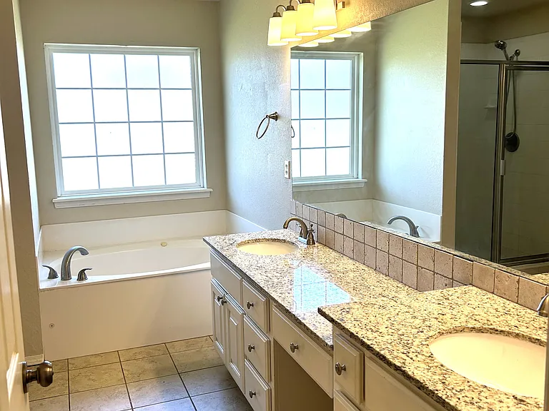 5006 S 196th East Ave — Photo 10