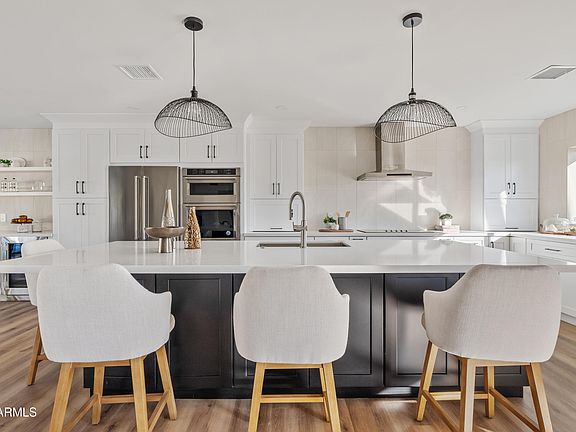 4th image of 6310 E LUDLOW Drive