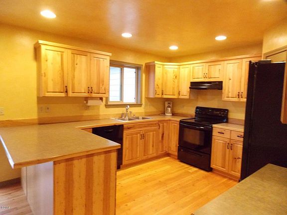 3rd image of 257 Gilbert Lake Dr