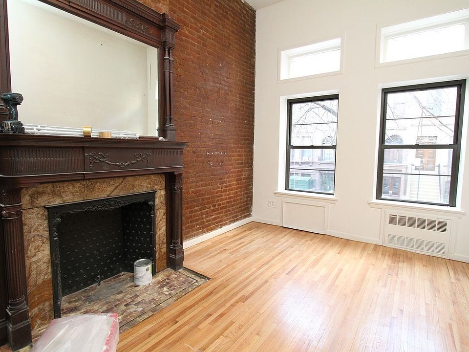 1st image of 66 W 82nd St APT 1A