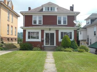702 Crest Ave, Charleroi, PA 15022