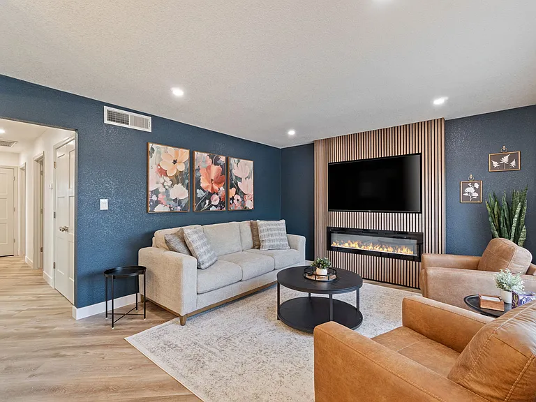 534 Beverly Dr — Photo 1