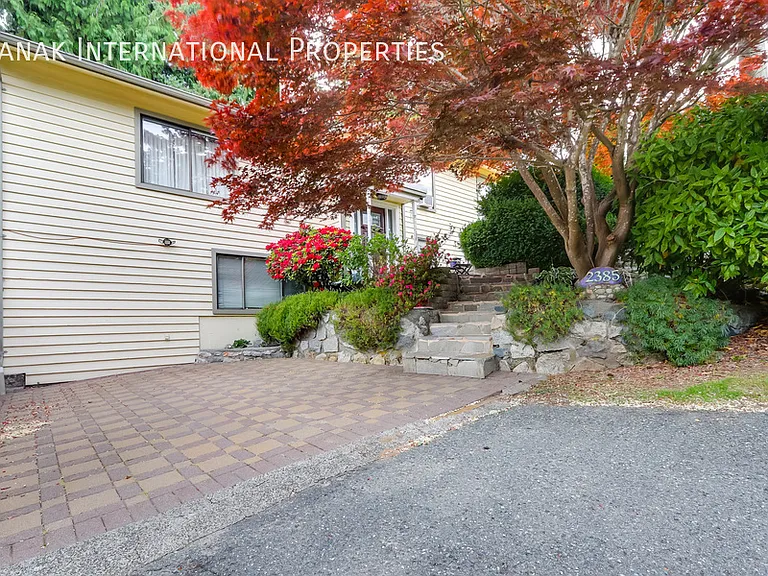 2385 Bridgman Ave — Photo 10