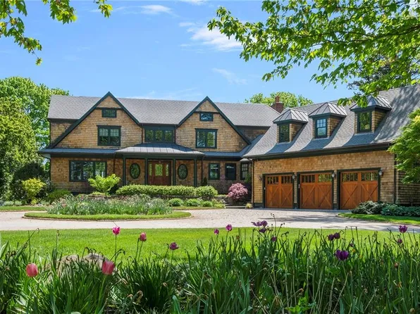 136 Adams Point Rd, Barrington, RI 02806