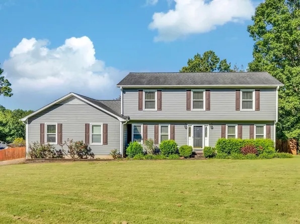 438 Maplecroft St, Spartanburg, SC 29303