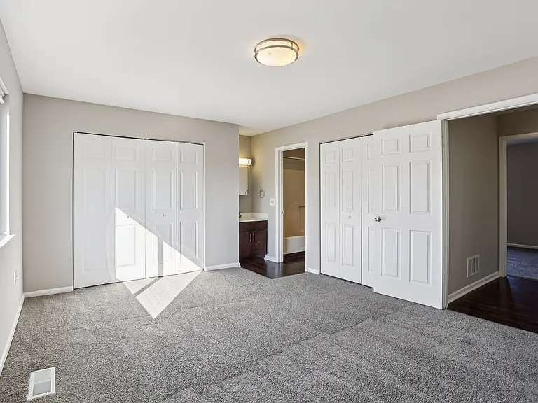 Northampton Crossing Apartments and Townhomes — Photo 13