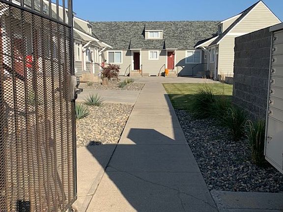 2nd image of 527 N Chelan Ave APT 8