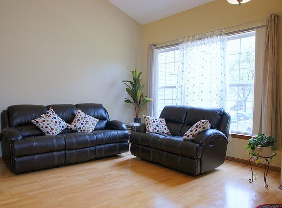 2nd image of 507 Crystal Pl