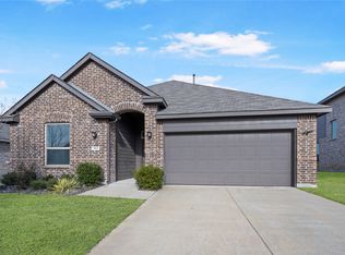 512 McCoy Dr, Van Alstyne, TX 75495