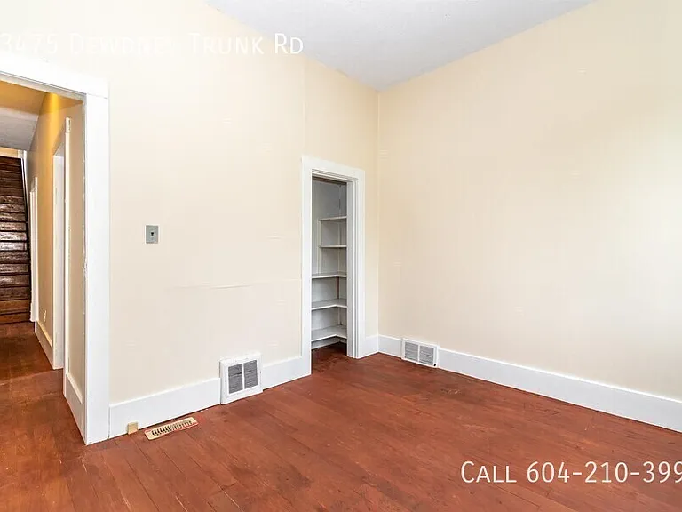 33475 Dewdney Trunk Rd — Photo 18
