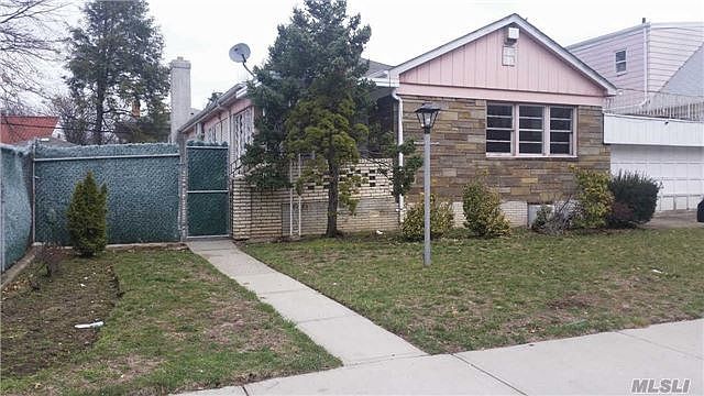1st image of 6511 Dieterle Cres