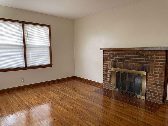 3rd image of 1912 S Fremont Ave