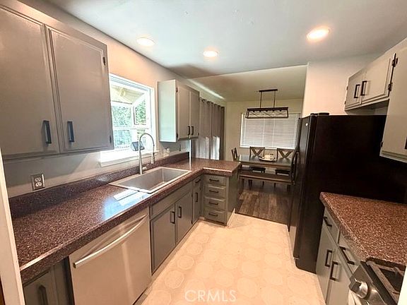 3rd image of 4728 Hartley Dr