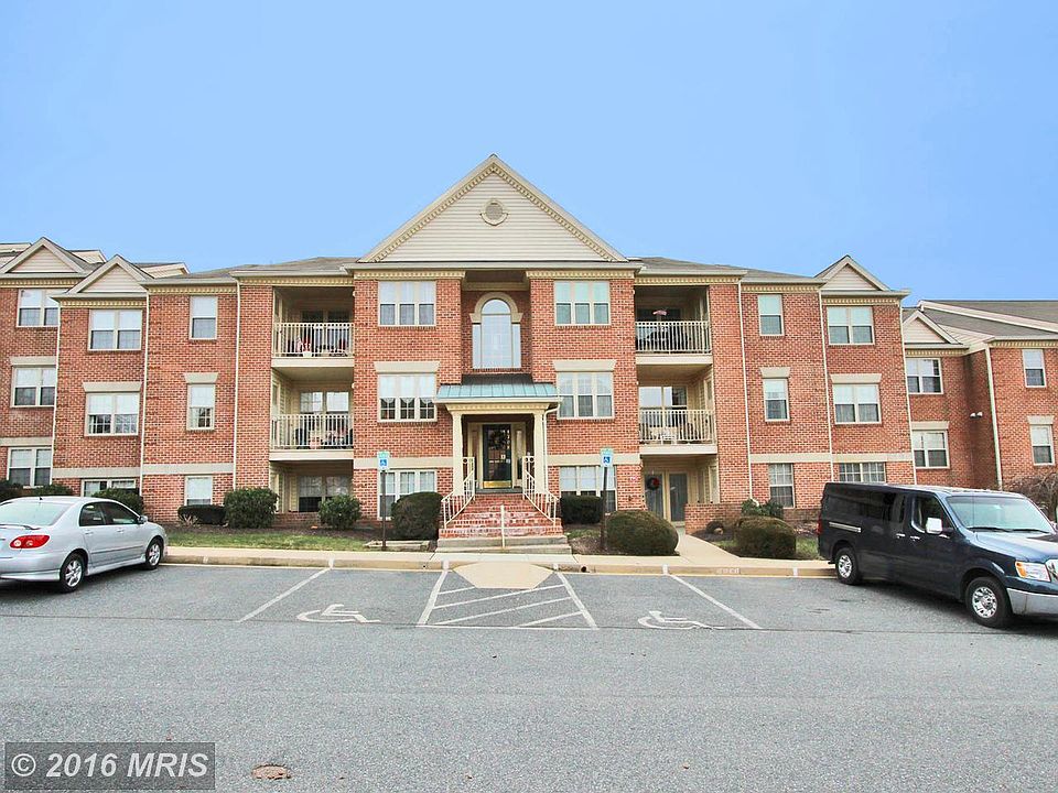 1st image of 1708 Landmark Dr #2E