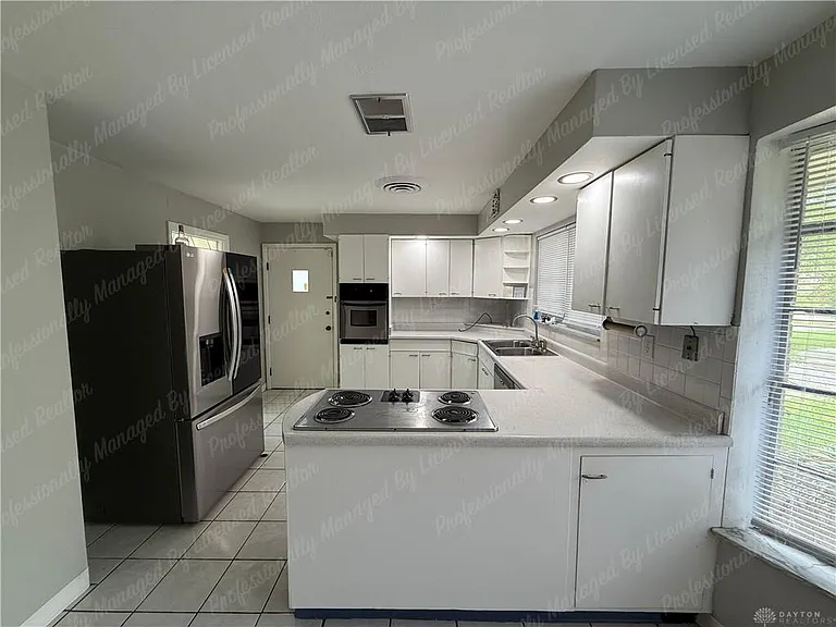 3776 Dorset Dr — Photo 15