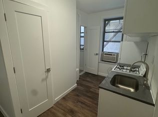 189 Norman Ave APT 3, Brooklyn, NY 11222