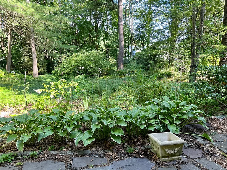 2 Hemlock Hill Rd — Photo 31