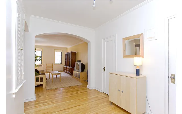 Sold by Douglas Elliman | media 29