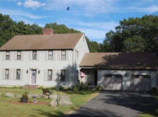 60 Trout Brook Ln, Scituate, RI 02831