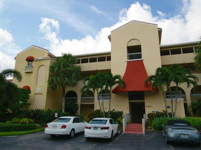 700 Uno Lago Dr APT 205, Juno Beach, FL, 33408