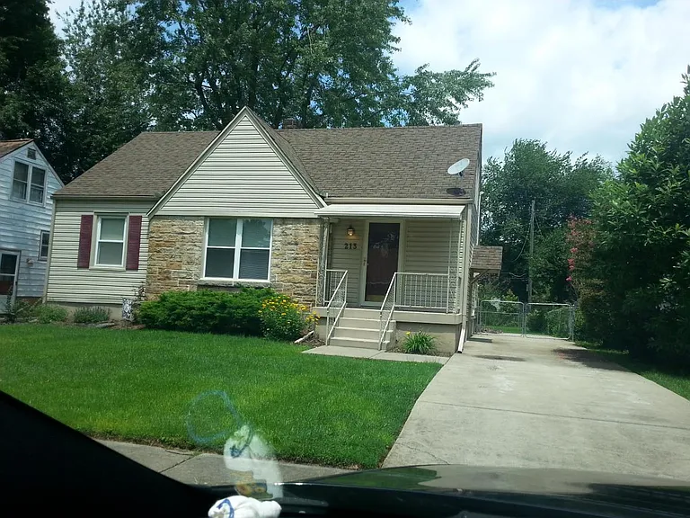 213 Inverness Ave — Photo 1
