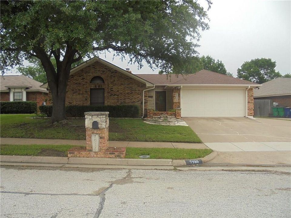 1st image of 7916 Hunters Glen Dr