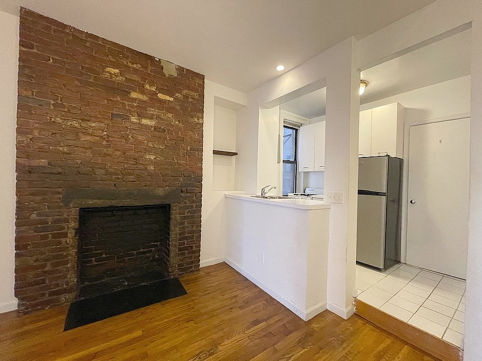 1st image of 147 Sullivan St #3D