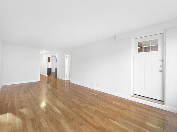 5th image of 210 W 89th St #7DE