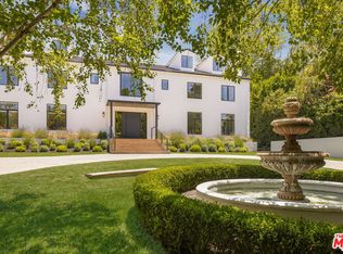 4322 Hayvenhurst Ave, Encino, CA 91436