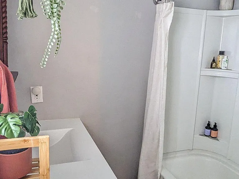 111 Troup St #1 — Photo 15