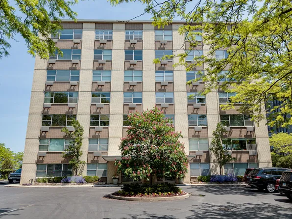 1440 Sheridan Rd Unit 303, Wilmette, IL 60091